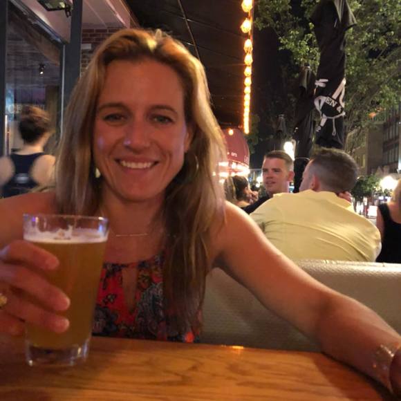 Meet your Posher, Geneviève - Picture 1 of 1